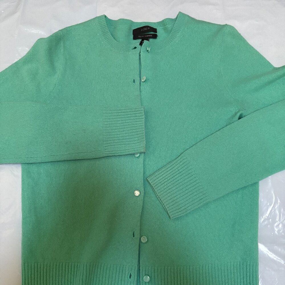 J Crew Woman 100% Cashmere Sz M Button Down Grren Sweater Cardigan